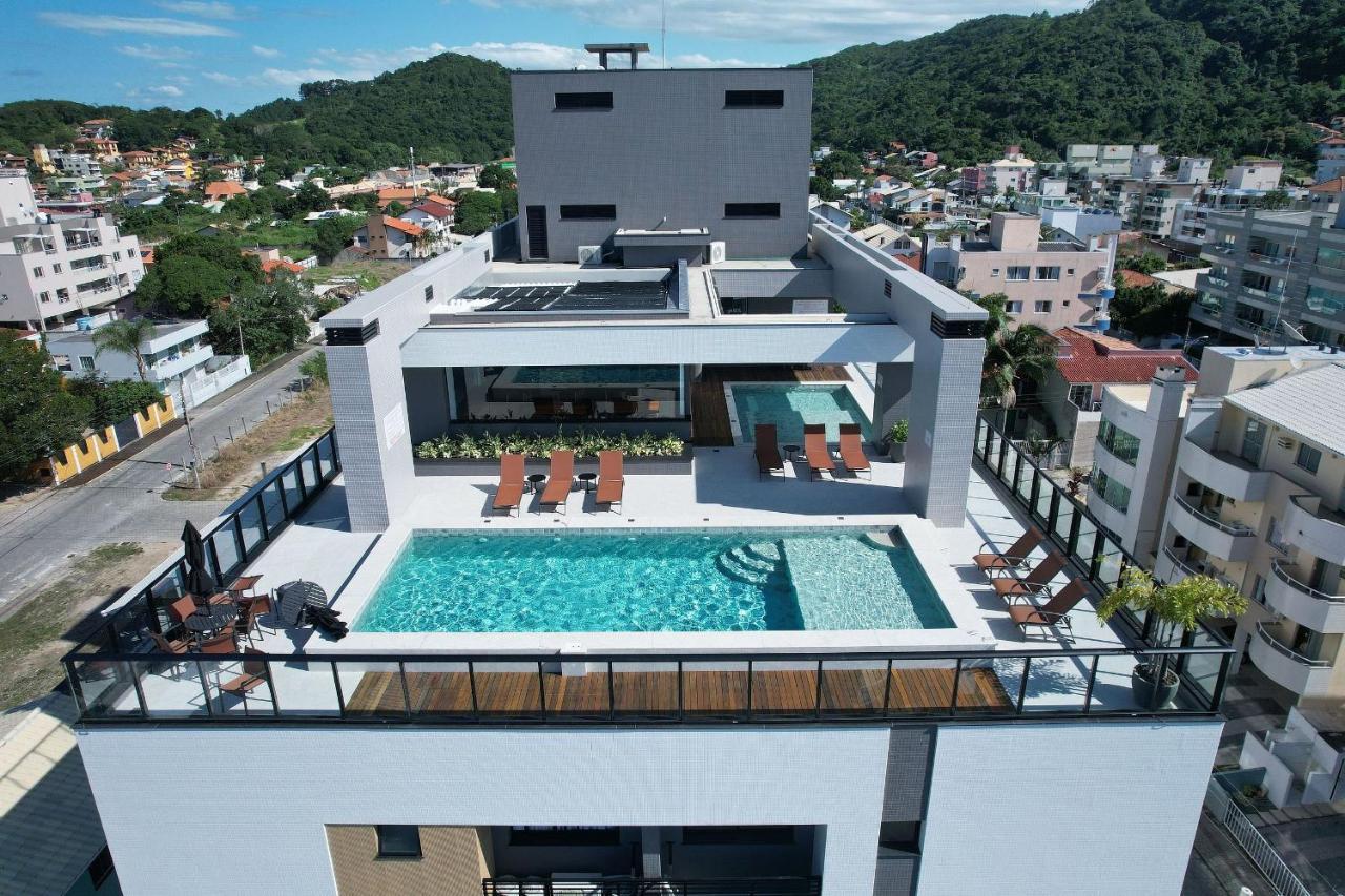 Adra 301 - Apartamento No Centro De Bombinhas - Rooftop Com Piscina E Academia - A Poucos Metros Da Praia - Экстерьер фото